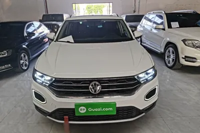 Volkswagen T-Roc 2019, 62200 км, за 11295 USD
