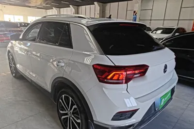 Volkswagen T-Roc 2019, 62200 км, за 11295 USD