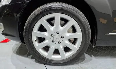Mercedes-Benz S-Class 2007, 108878 км, за 6541.13 USD