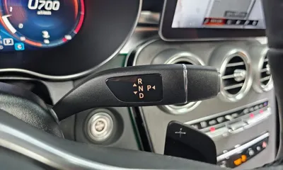 Mercedes-Benz GLC-Class 2022, 29815 км, за 29208.98 USD - фото 9