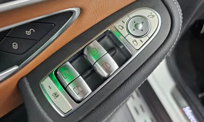 Mercedes-Benz GLC-Class 2022, 29815 км, за 29208.98 USD - фото 34
