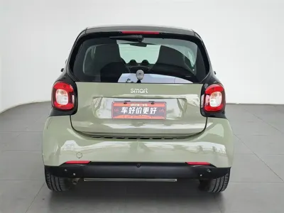 Smart Smart Fortwo 2016, 38500 км, за 6886.27 USD