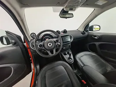 Smart Smart Fortwo 2016, 38500 км, за 6886.27 USD