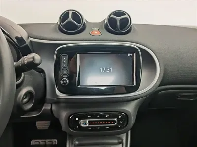 Smart Smart Fortwo 2016, 38500 км, за 6886.27 USD - фото 12