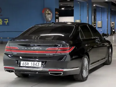 Genesis G90 2019, 200956 км, за 14113.17 USD