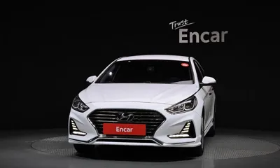 Hyundai Sonata 2018, 143695 км, за 5854.01 USD