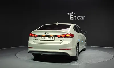 Hyundai Avante 2017, 95387 км, за 6043.09 USD