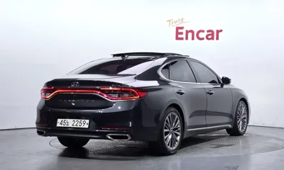 Hyundai Grandeur 2018, 167998 км, за 7807.51 USD