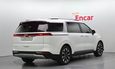 Kia Canival 2023, 45789 км, за 20491.82 USD