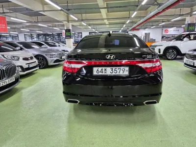 Hyundai Grandeur 2017, 134000 км, за 4615.48 USD