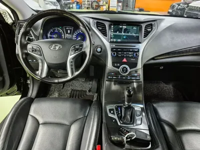Hyundai Grandeur 2017, 134000 км, за 4615.48 USD - фото 13