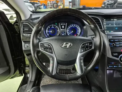 Hyundai Grandeur 2017, 134000 км, за 4615.48 USD - фото 14