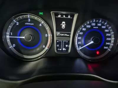 Hyundai Grandeur 2017, 134000 км, за 4615.48 USD - фото 19