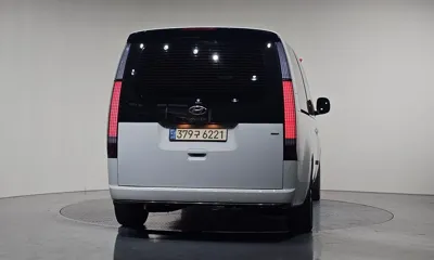Hyundai Staria 2022, 57922 км, за 26208.61 USD
