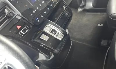 Hyundai Staria 2022, 57922 км, за 26208.61 USD - фото 9