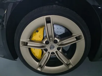 Porsche Taycan 2025, 8520 км, за 146311.14 USD