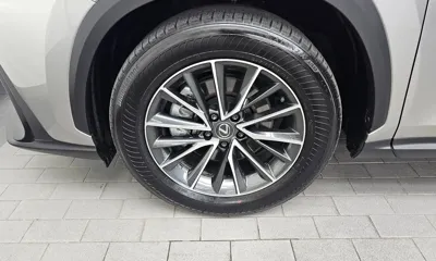Lexus NX 2025, 37865 км, за 36988.87 USD