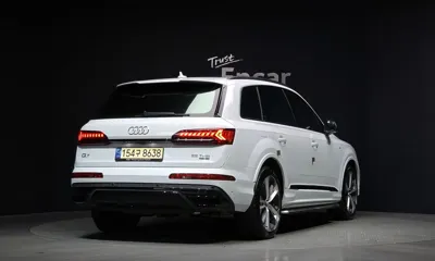 Audi Q7 2023, 42752 км, за 66065.4 USD