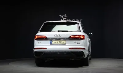 Audi Q7 2023, 42752 км, за 66065.4 USD