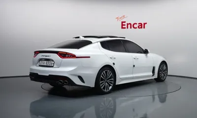 Kia Stinger 2018, 48528 км, за 11265.22 USD