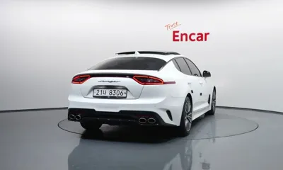 Kia Stinger 2018, 48528 км, за 11265.22 USD