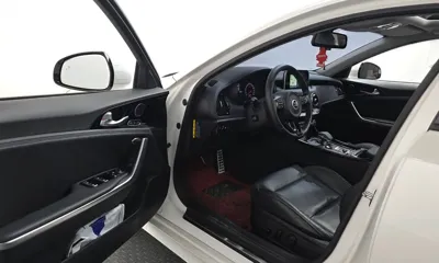 Kia Stinger 2018, 48528 км, за 11265.22 USD - фото 10