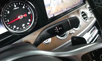 Mercedes-Benz E-Class 2019, 87079 км, за 16849.56 USD - фото 9