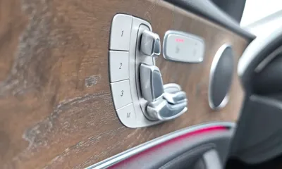 Mercedes-Benz E-Class 2019, 87079 км, за 16849.56 USD - фото 17