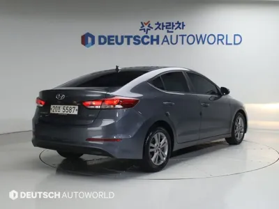 Hyundai Avante 2018, 169235 км, за 4364.82 USD