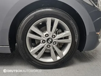 Hyundai Avante 2018, 169235 км, за 4364.82 USD