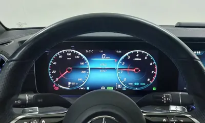 Mercedes-Benz E-Class 2022, 64428 км, за 39057.37 USD - фото 8