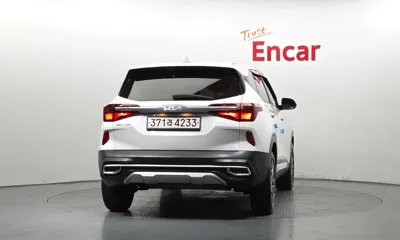 Kia Seltos 2023, 89558 км, за 11644.56 USD