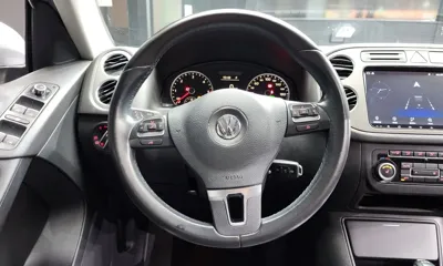 Volkswagen Tiguan 2011, 132765 км, за 2980.13 USD - фото 13