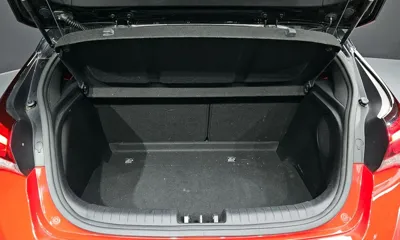 Hyundai Veloster 2019, 79404 км, за 8406.14 USD - фото 20