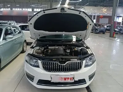 Skoda Octavia 2016, 114100 км, за 4759.16 USD - фото 20
