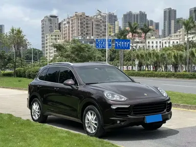 Porsche Cayenne 2017, 160000 км, за 26191.37 USD