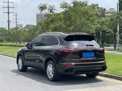 Porsche Cayenne 2017, 160000 км, за 26191.37 USD