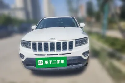 Jeep Compass 2014, 108400 км, за 3974 USD
