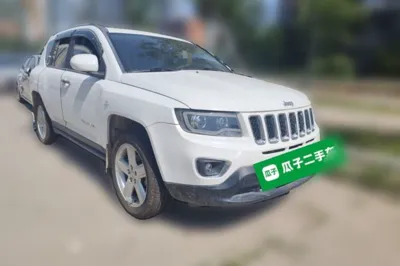 Jeep Compass 2014, 108400 км, за 3974 USD