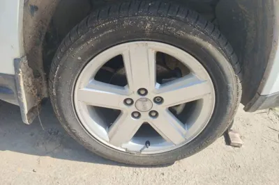 Jeep Compass 2014, 108400 км, за 3974 USD - фото 8