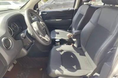 Jeep Compass 2014, 108400 км, за 3974 USD - фото 15