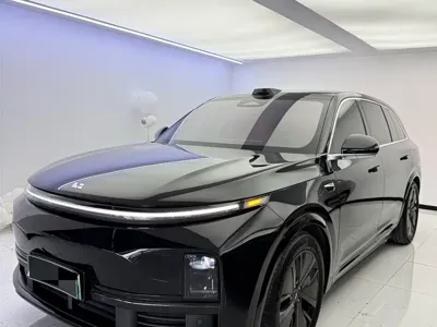 Li Auto Li L7 · 2024 год
