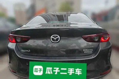 Mazda Mazda 3 Axela 2023, 2700 км, за 13601 USD