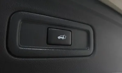 Infiniti QX70 2014, 86065 км, за 11703.11 USD - фото 19