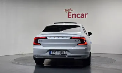 Volvo S90 2023, 38637 км, за 26372.33 USD