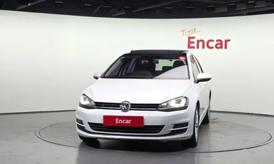 Volkswagen Golf 2016, 273559 км, за 6564.26 USD