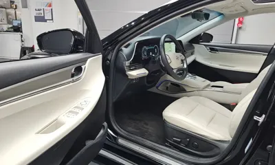 Hyundai Grandeur 2023, 55653 км, за 17524.44 USD - фото 10