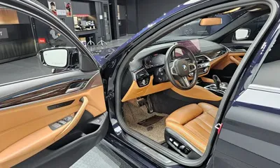 BMW 5-Series 2021, 84652 км, за 22276.59 USD - фото 11