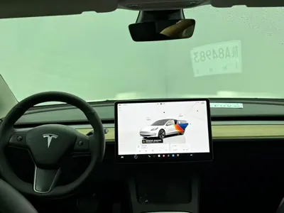 Tesla Model 3 2023, 90000 км, за 20305.67 USD