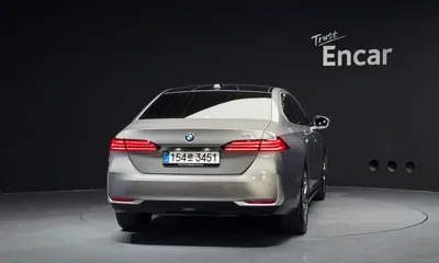BMW 5-Series 2025, 8227 км, за 44848.19 USD